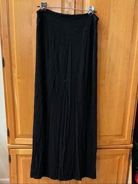 White House Black Market Black Maxi Skirt - Sleek Jersey Blend